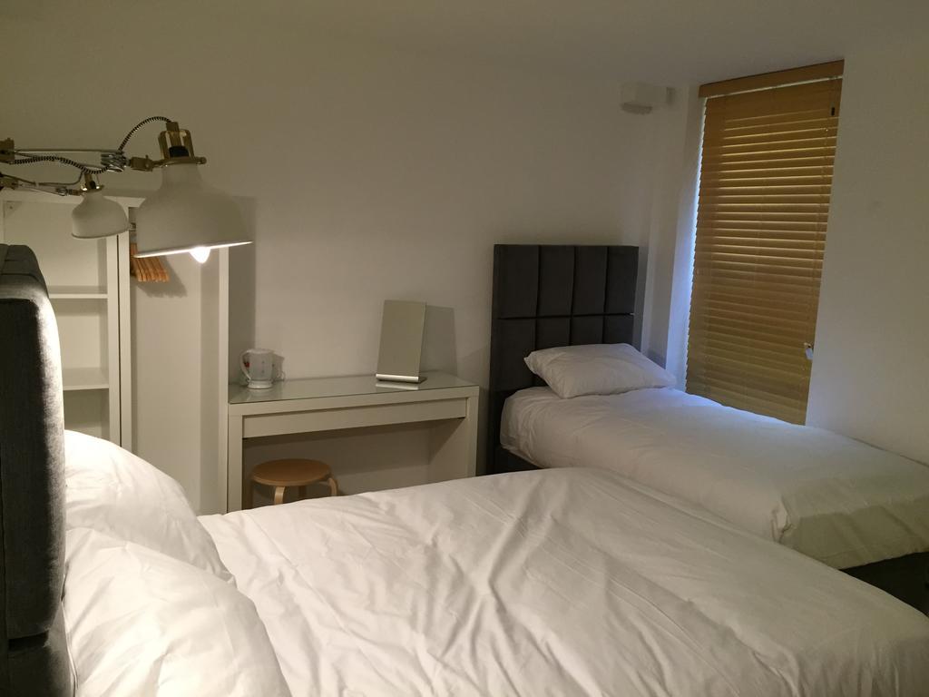 Bunk Boutique Hostel Galway Room photo